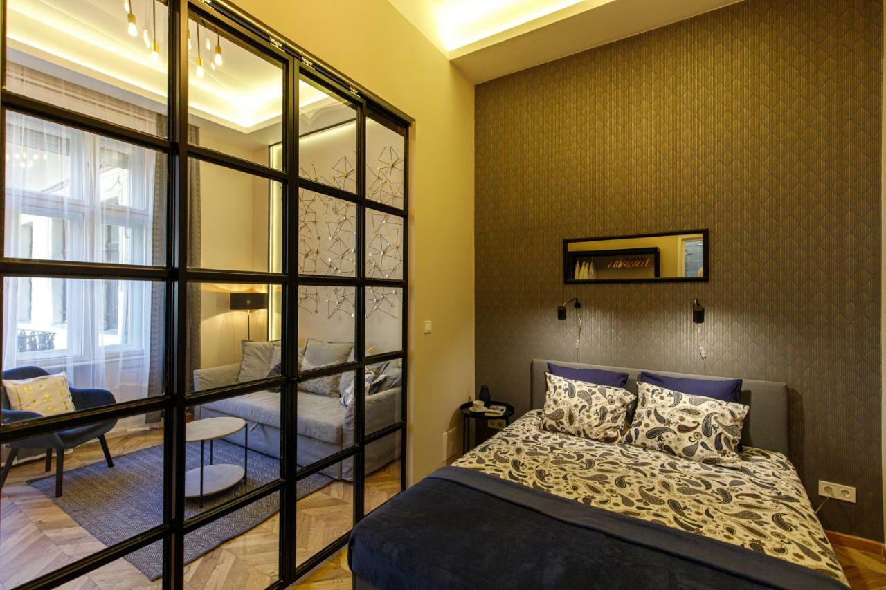 E13 - Elegant Apartment Budapest Exteriör bild